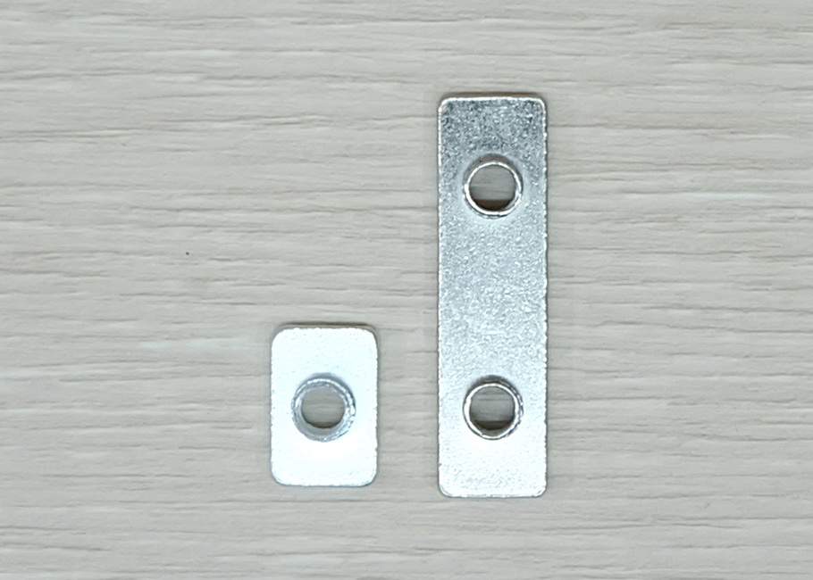 Flat T-Nut M5 Zn-plated (ชุด 20 ชิ้น)