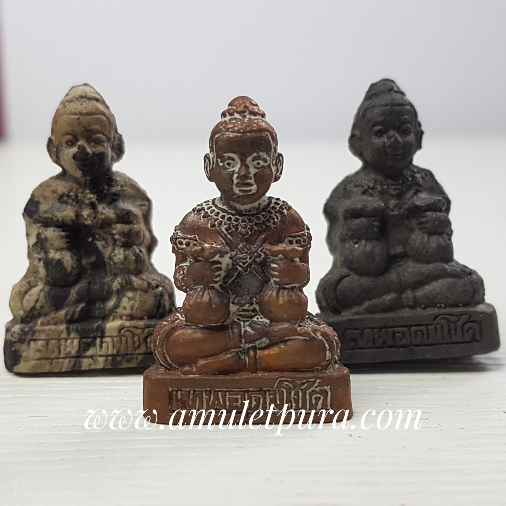 กุมารทองเทพอุดมโชค รุ่นแรก(สัมฤทธิ์โชคหล่อโบราณ ใต้ฐานฝังตะกรุดนะมหานิยม)ปี55 วัดไผ่เงิน กรุงเทพมหานคร