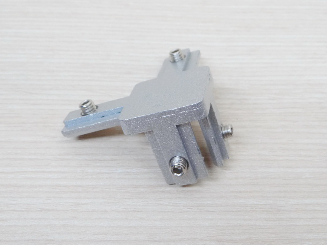 3 Way L-Bracket สำหรับ Series 30 Alu Profile (4-Hole)