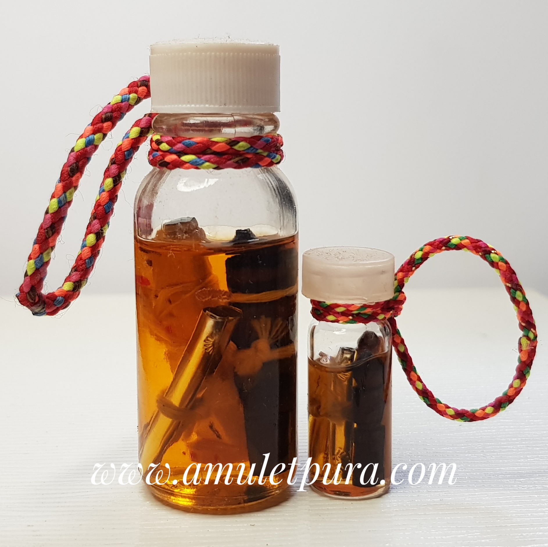 รักยม(ขวดเล็ก)หลวงพ่อแสง วัดส้มป่อย จ.บุรีรัมย์