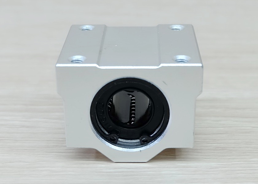 SCS16UU Linear Ball Bearing Block 16mm