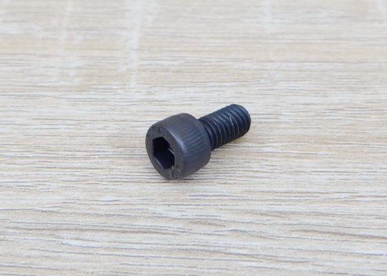 สกรูหัวจมดำ Screw M4 ยาว 25mm (20ตัว/ถุง)