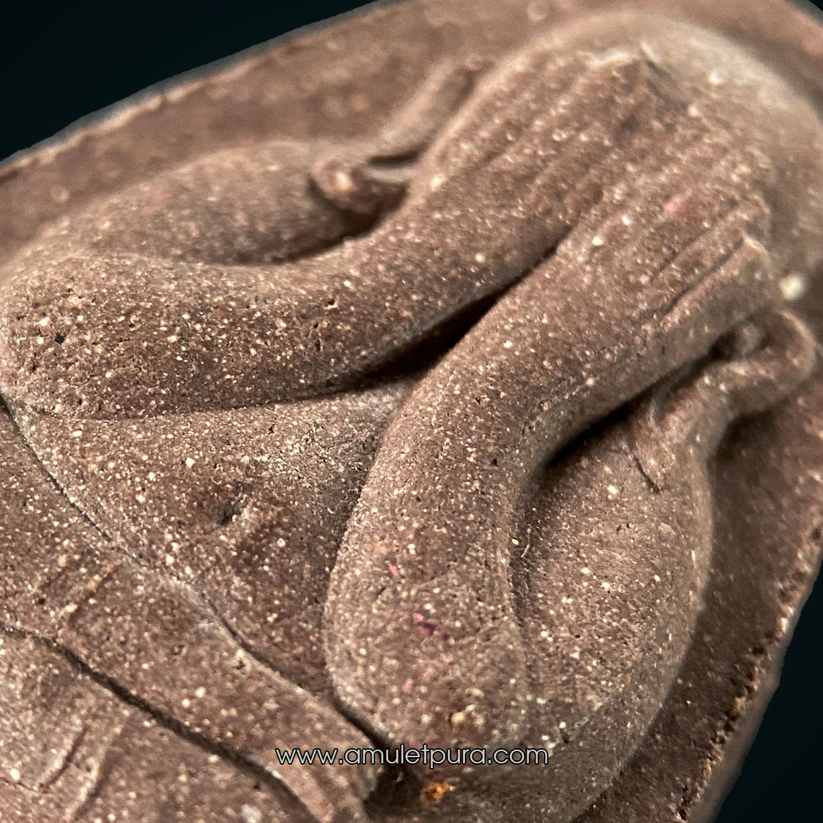 พระปิดตาปลดหนี้ รุ่นแรก หลวงปู่มหาศิลา (เนื้อผงไม้ตะเคียน บล็อกกรรมการ กำไรโค้ง) ปี63 สวนสงฆ์แกเปะ วัดโพธิ์ศรีสะอาด จ.กาฬสินธุ์ (ปลุกเสกในพระธาตุพนม และโบสถ์วัดโพธิ์ศรีสะอาด 9 วัน 9 คืน) สภาพสวย