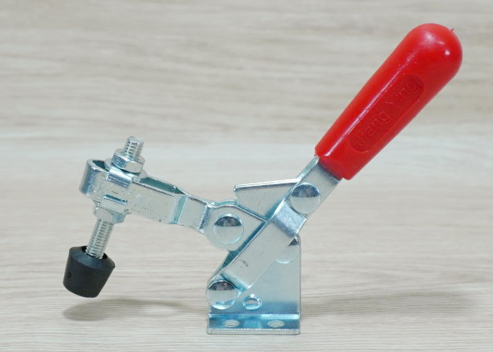 102B - 104mm Vertical Type Toggle Clamp 100kg Holding Capacity