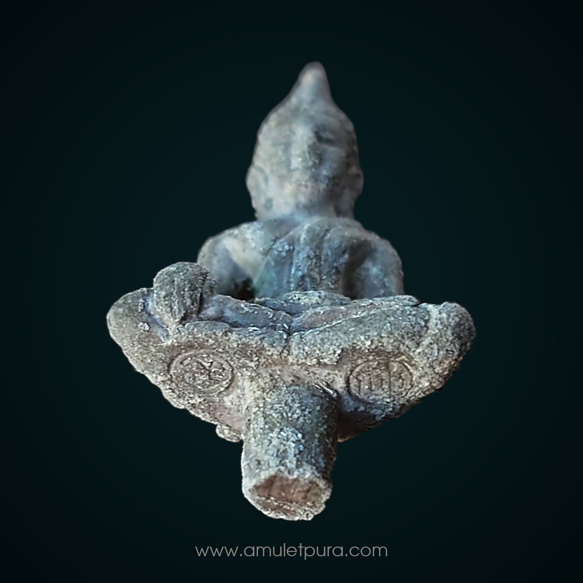 พระยอดธงปริสุทฺโธ เนื้อตะกั่วเถื่อน รุ่น 5 ท้ายิง ปี40 หลวงพ่อคูณ วัดบ้านไร่ จ.นครราชสีมา (มีโค้ด)