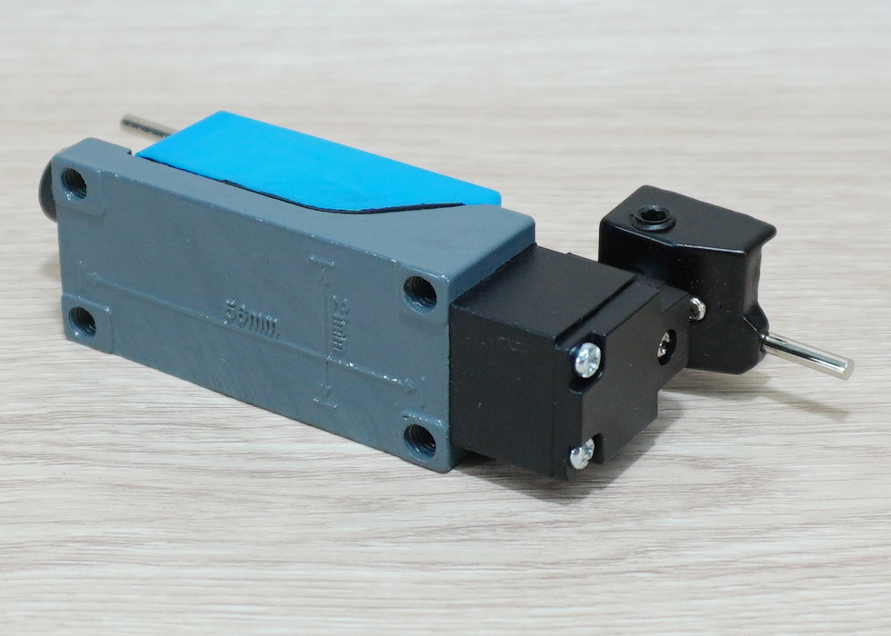 ME(TZ)-8107 Limit Switch AC 250V/5A (Copper Contacts) IP64