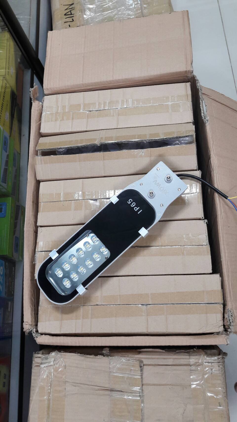 โคมถนนIP65 12-24v 12w
