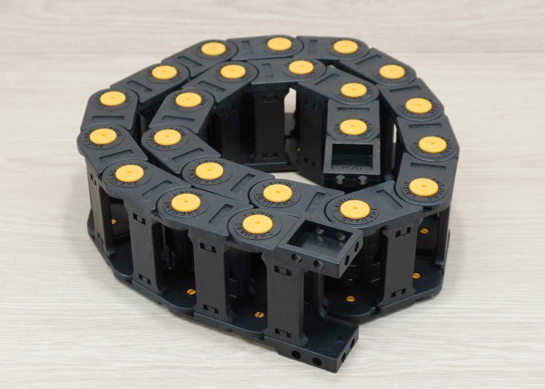 20 X 57 mm Cable Drag Chain R55mm ยาว 1M และ End Connectors (Bridge opening)