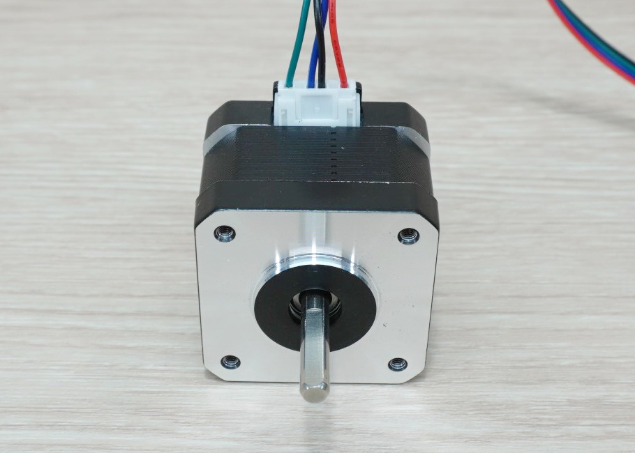 Usongshine - Stepper Motor (Nema17) แรงบิด 29 N.cm 1A (17HS3401S) Black End
