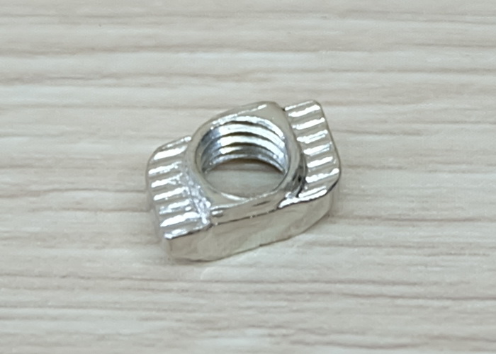 Free Nut M5 (20 ตัว/ชุด) สำหรับ Series 20 Alu Profile