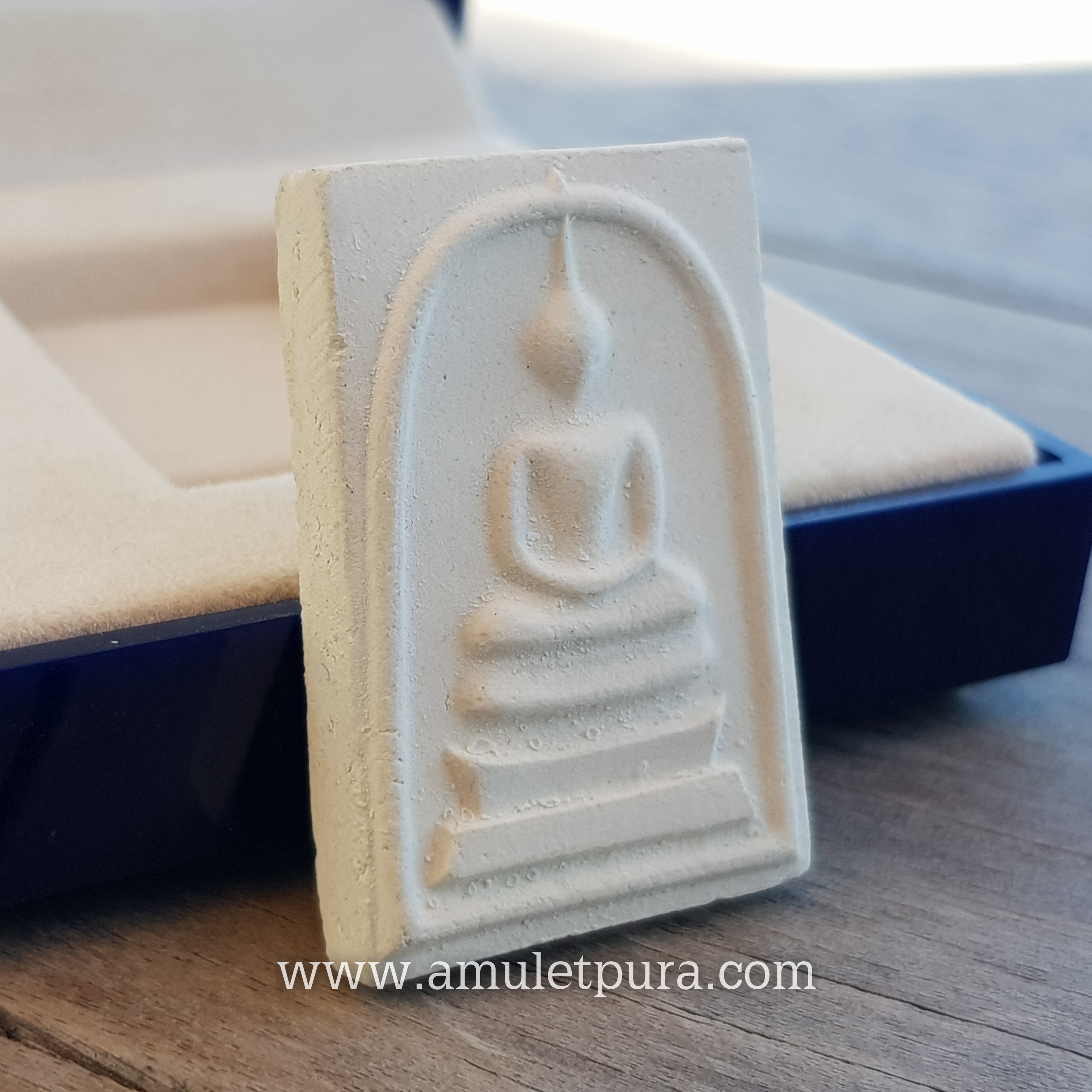 พระสมเด็จบางขุนพรหม แช่น้ำมนต์ รุ่นฉลองสิริราชสมบัติครบ 50 ปี ปี39 วัดใหม่อมตรส กรุงเทพมหานคร(มีตราวัด หมายเลข 23395)