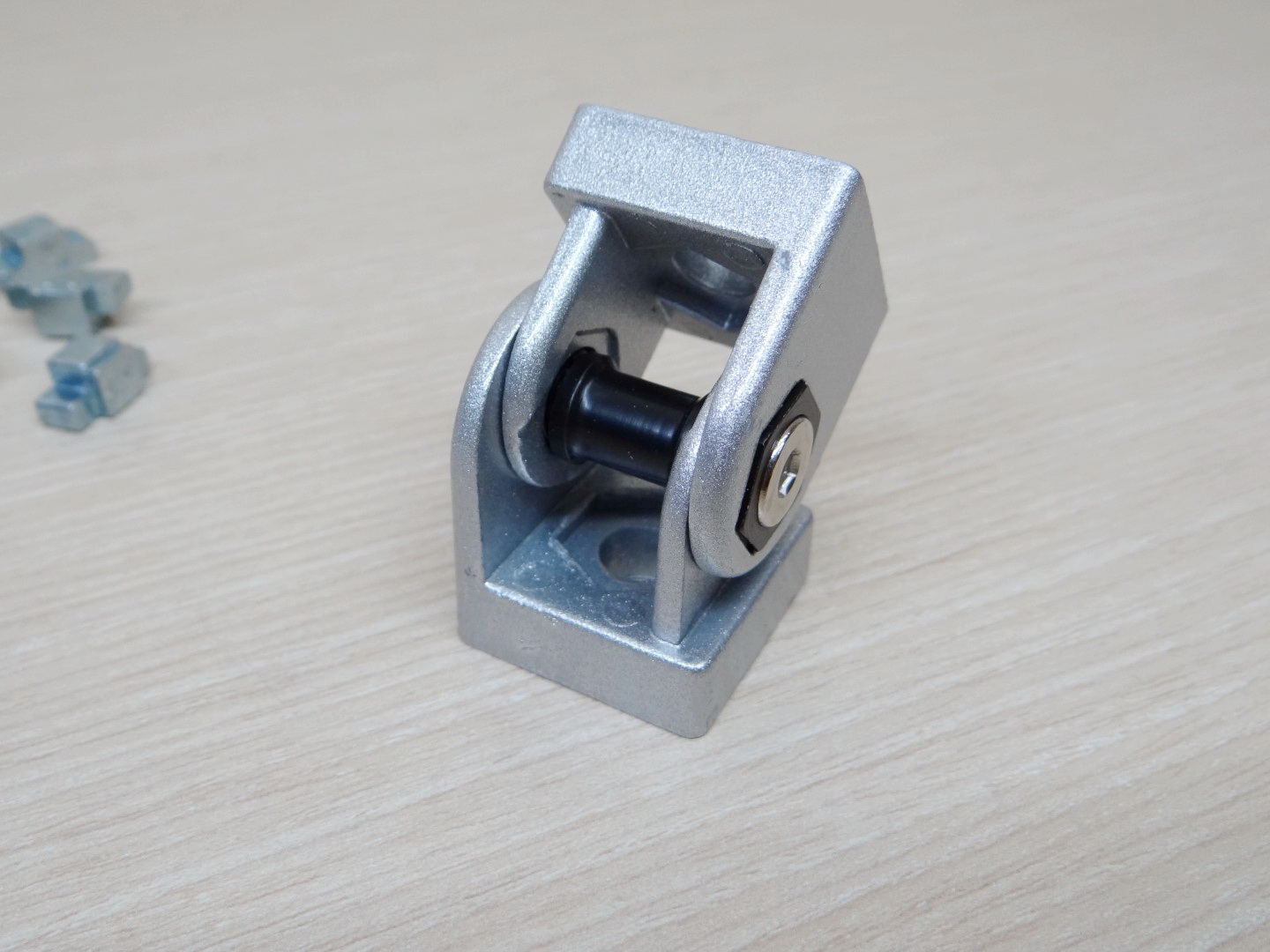 Flexible Pivot Joint Connector สำหรับ Series 30 Alu Profile