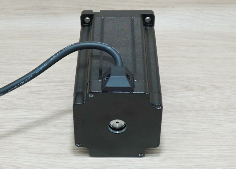 OUKEDA - Stepper Motor (Nema34) แรงบิด 12N.m 6A Shaft 14mm (OK86STH151-6004A)