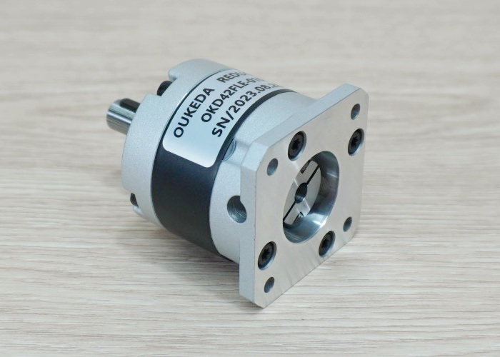 Precision Planetary Gearbox Ratio 10:1 NEMA17 Speed Reducer (Shaft: IN 5mm - OUT 8mm)