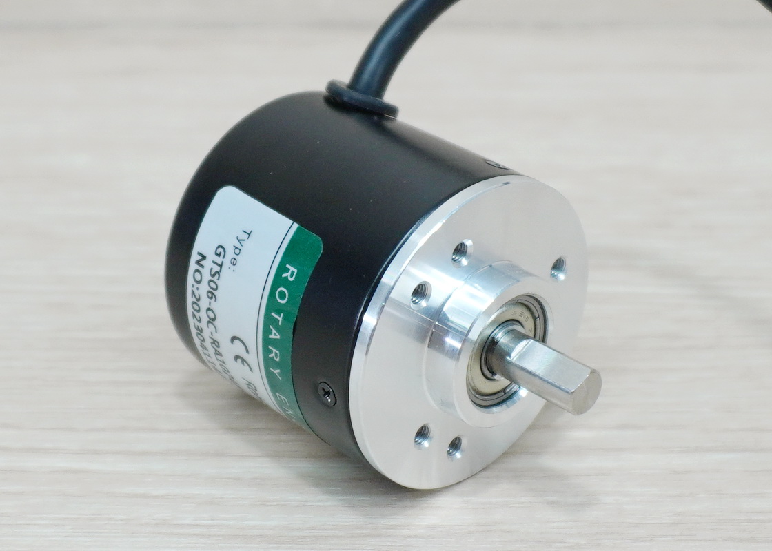 1024P/R Rotary Encoder (GTS06-OC-RA1024A-2M) Shaft 6mm, NPN, 5-24VDC, Cable 2M