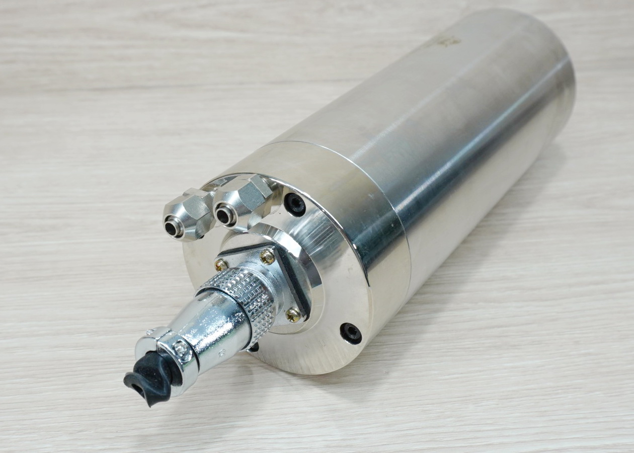 2.2 kw 220V ER20 Water Cooled Spindle Motor (3 Bearing) GDZ80-2.2B Ø80x213 mm