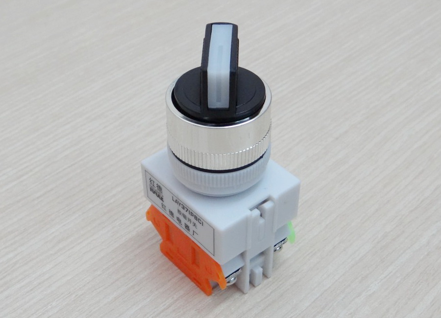 LAY37-11X2 AC660V 10A (2-Position) Industrial Selector Rotary Switch (ON-OFF) self-locking