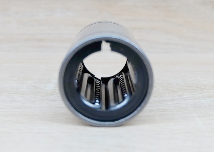 LM25GA Steel Retainer Linear Ball Bearing (Long-Life)