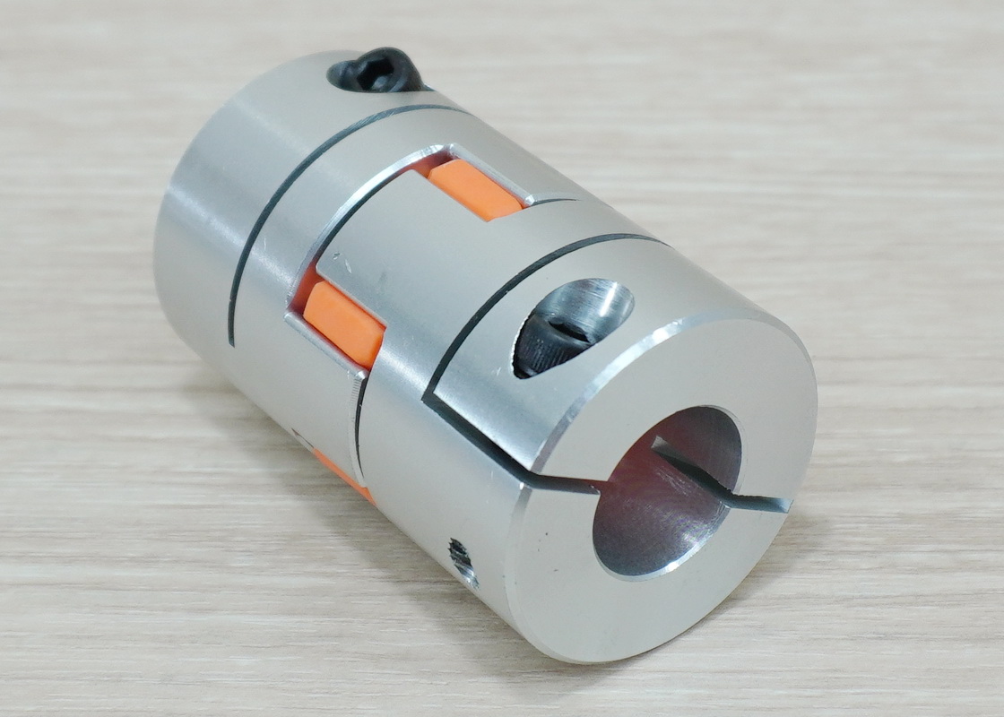 17 x 19 mm XB-Plum Flexible Shaft Coupling D40 L66