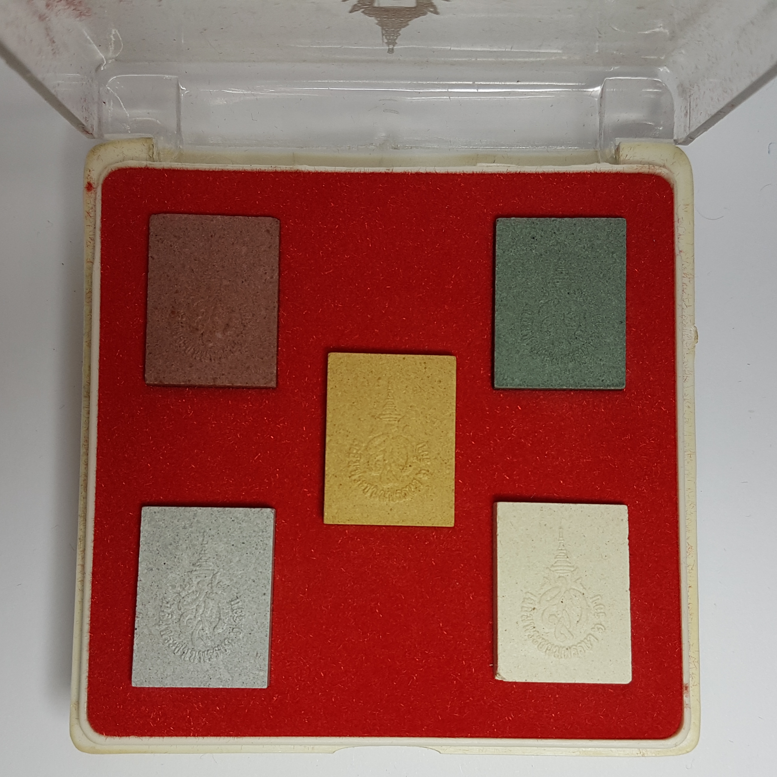 พระชุดเทพมงคล พระศิวะ พระนารายณ์ พระพรหม พระพิฆเนศ พระฤาษี(ผงพุทธคุณ)รุ่นเฉลิมพระชนมพรรษา 6 รอบ ปี47 สภาผู้แทนราษฎร