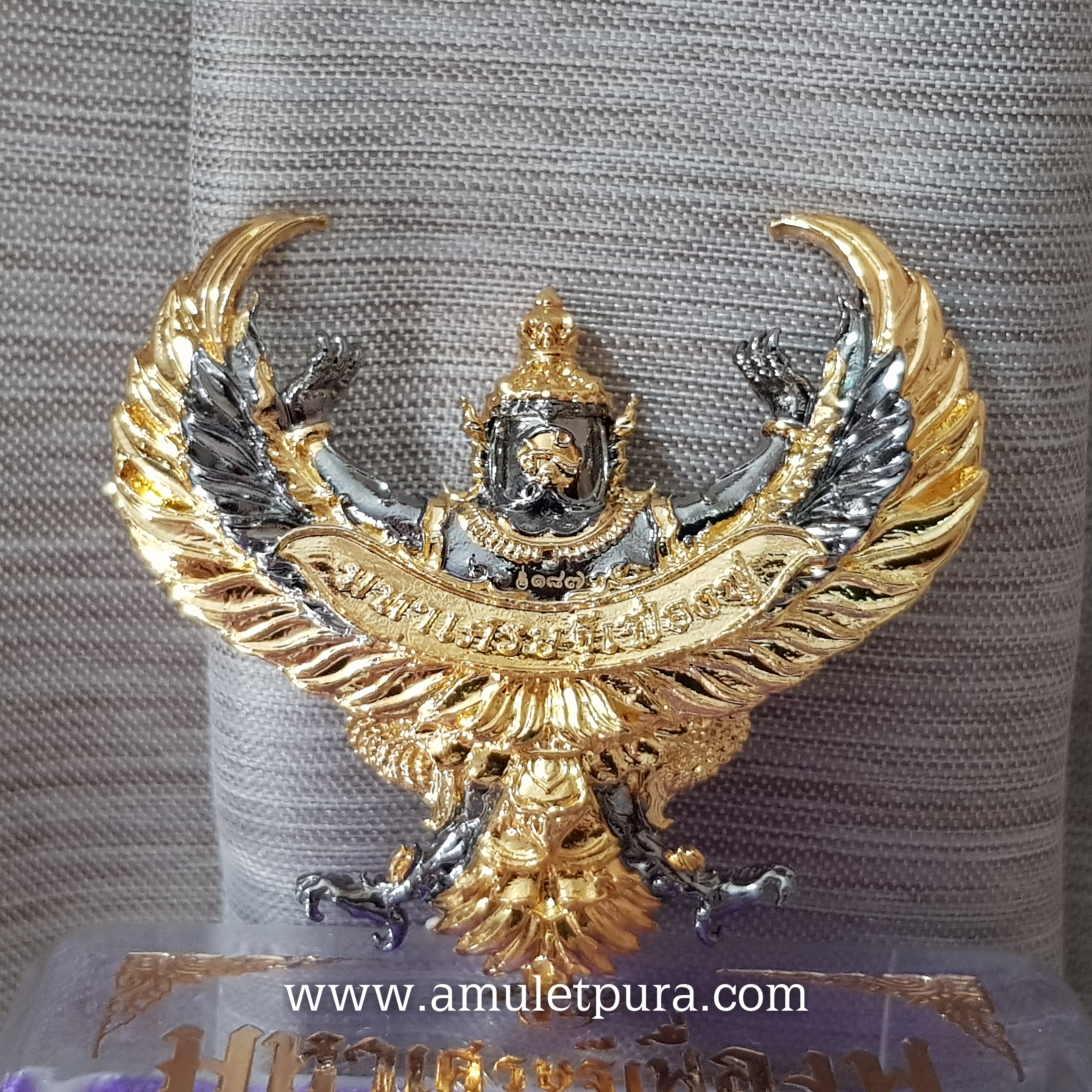 พญาครุฑ รุ่นมหาศรษฐีเฟื่องฟู(สัมฤทธิ์ชุบแบล็ครูทีเนียมริ้วทองแยกจากชุดกรรมการ)ปี63 หลวงพ่อฟู วัดบางสมัคร จ.ฉะเชิงเทรา(สร้าง 999 องค์ ตอกโค้ด หมายเลข ๑๘๗)