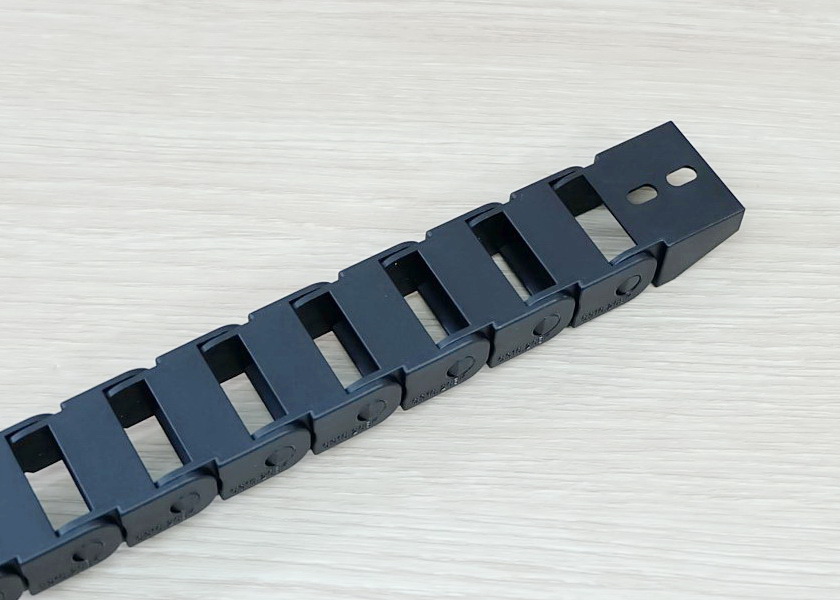 10 X 20 mm Cable Drag Chain R28mm ยาว 1M และ End Connectors