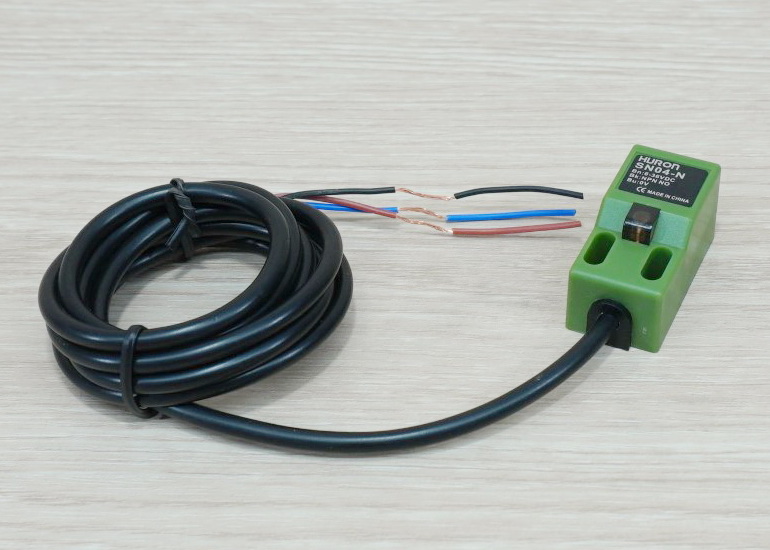 SN04-N (NPN, NO ระยะ 4mm) 6-36V DC Inductive Proximity Switch