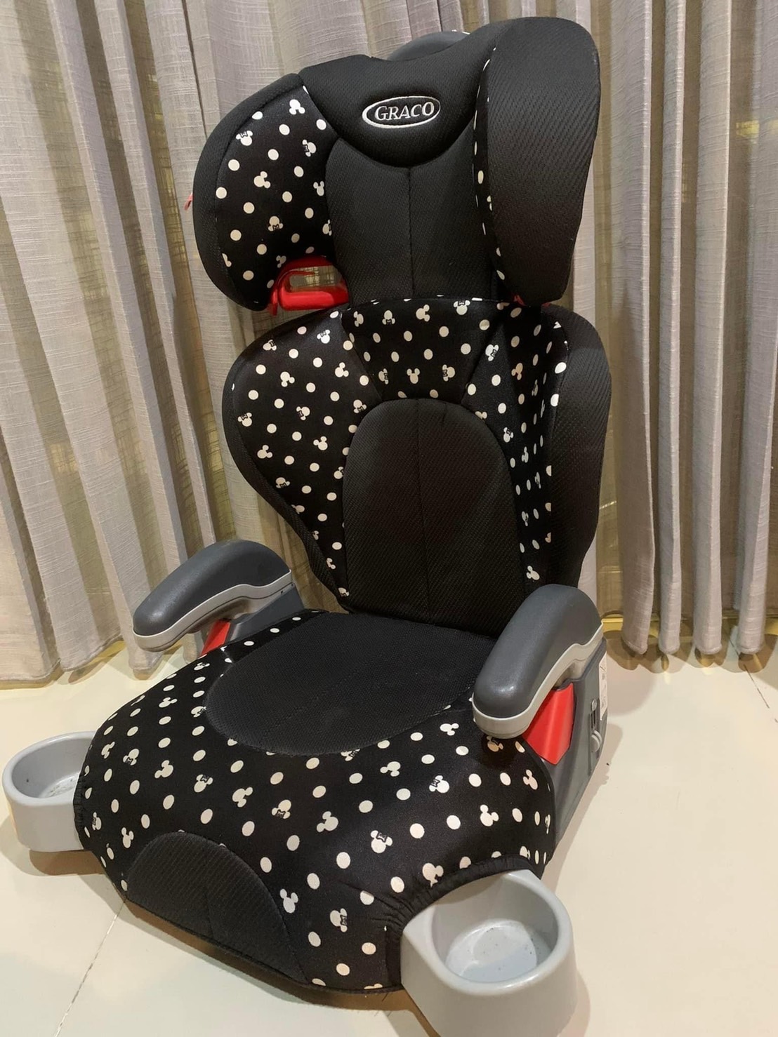 Graco บูสเตอร์ซีท Graco ยกหัวสูงต่ำได้ มีที่วางแก้ว สภาพสวย 90%