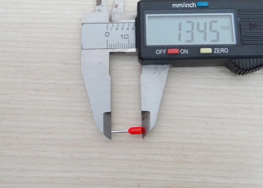 E0508 (Red) Terminal เหมาะกับสาย 22AWG (แพ็ค100ชิ้น)