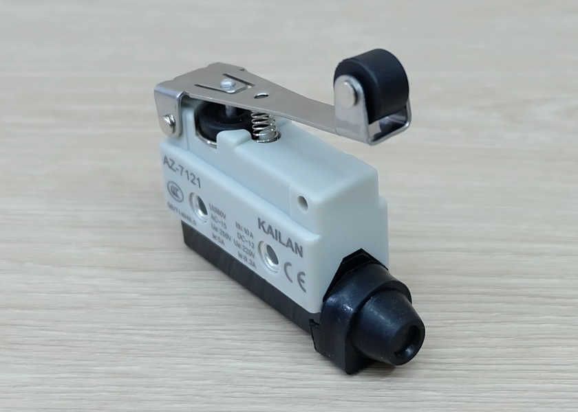 AZ-7121 Waterproof Micro Limit Switch - Long Lever Roller (Silver Contact)
