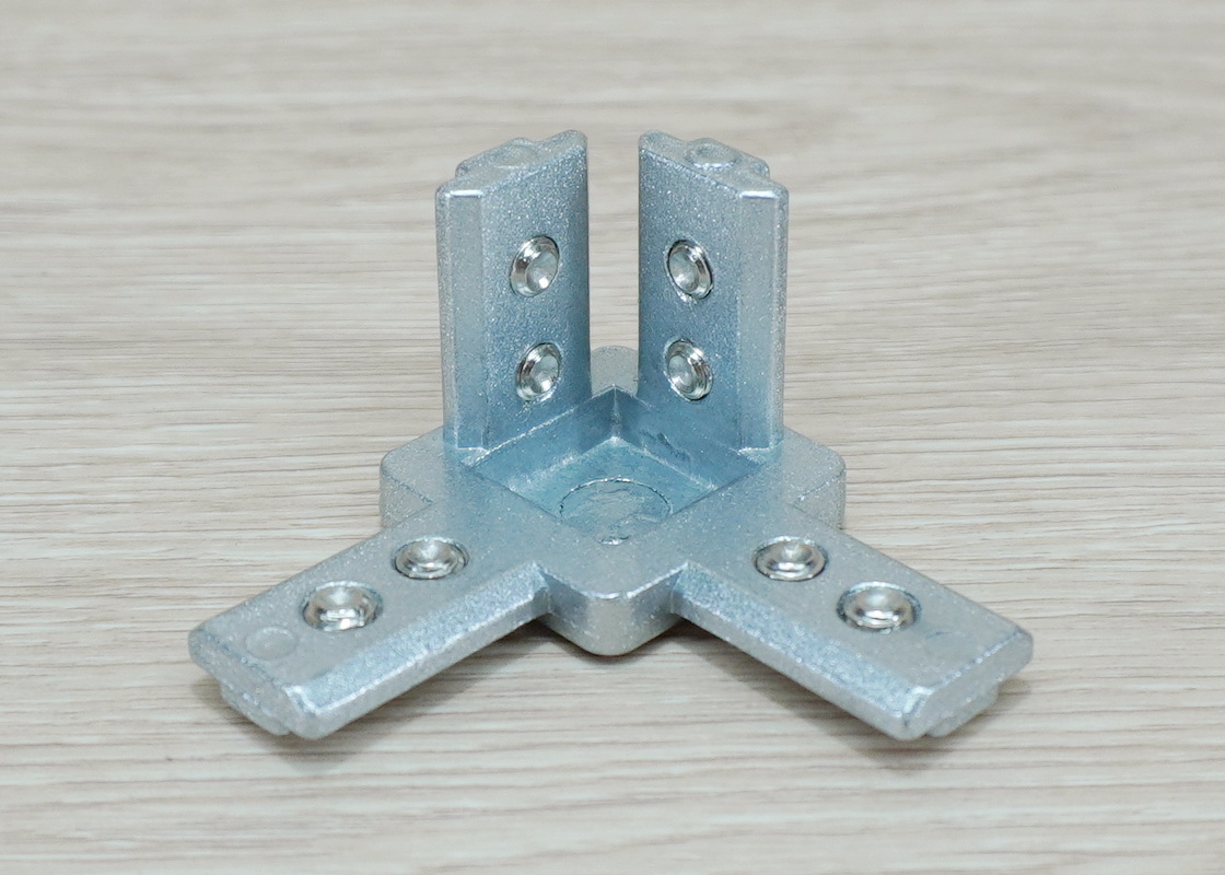 3 Way L-Bracket สำหรับ Series 30 Alu Profile (8-Hole)