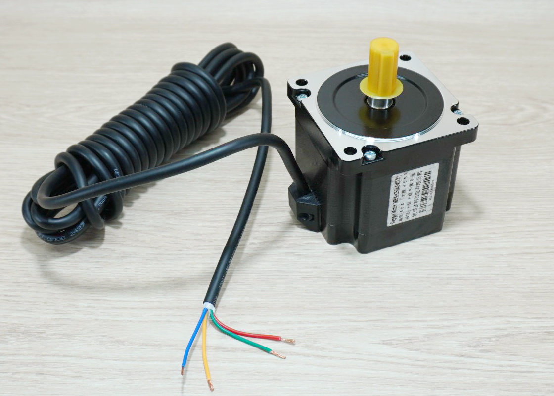 Stepper Motor (Nema34) แรงบิด 4.5N.m 5A Shaft 14mm (86BYGH250A) - 5m Cable