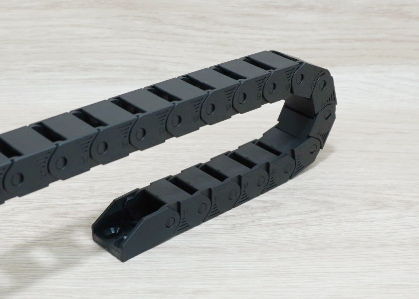 15 X 20 mm Cable Drag Chain R28mm ยาว 1M และ End Connectors
