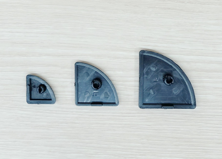 R4040 Black Plastic End Cap (แพ็ค20ชิ้น) สำหรับ Series 40 Alu Profile