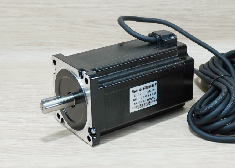 Stepper Motor (Nema34) แรงบิด 12N.m 5.6A Shaft 14mm (86BYGH250D) - 5m Cable