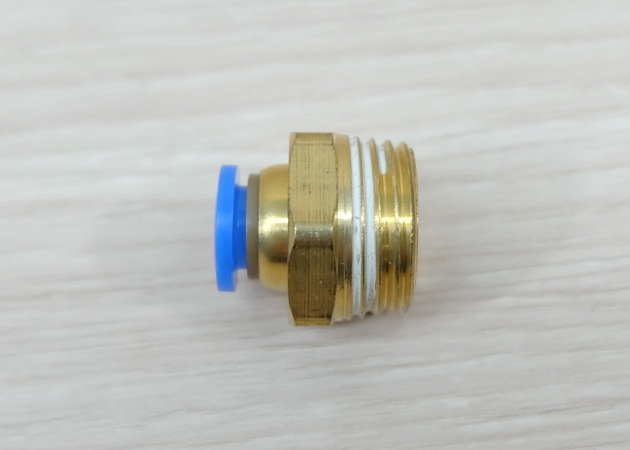 PC8-04: 8mm to 1/2BSP (20.5mm) Pneumatic Fittings Brass Quick Connectors