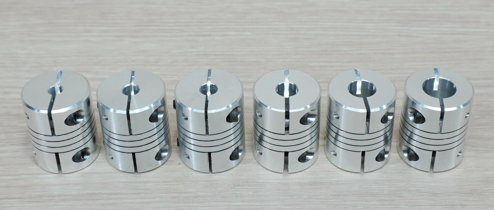 6.35 x 8 mm RB-Flexible Shaft Coupling D25 L30 mm (Hex Screw)