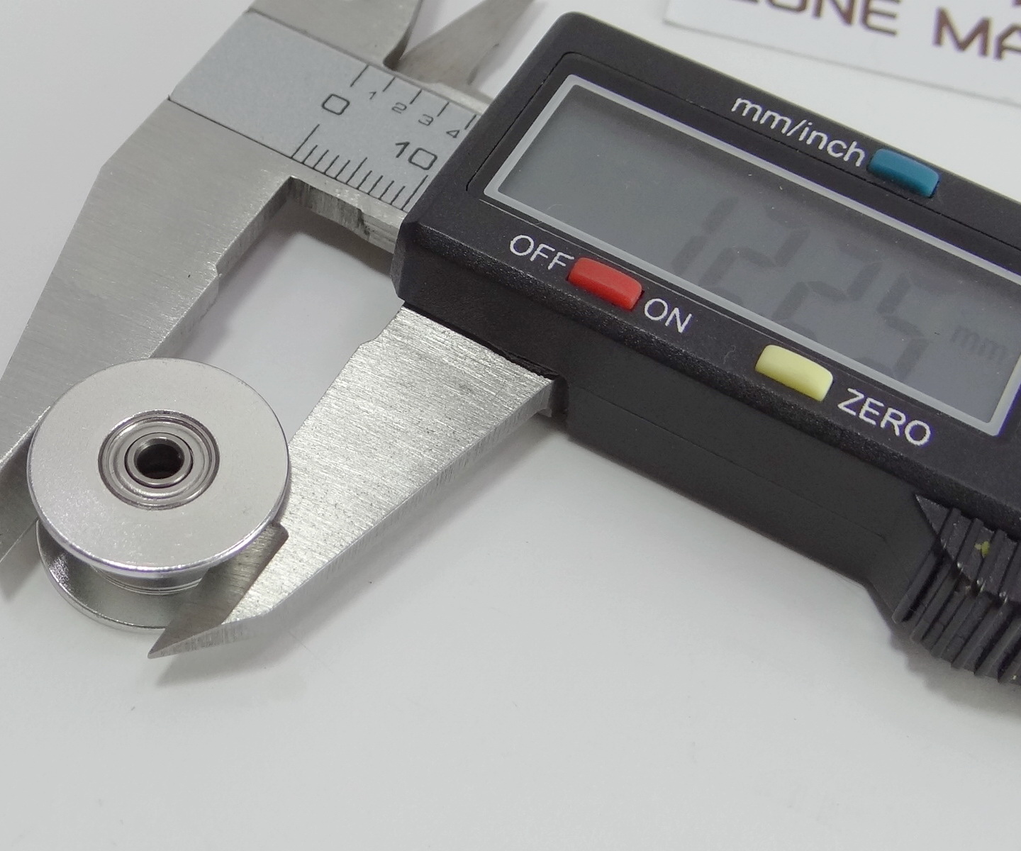 Pulley Wheel แบบ 20 ฟัน 2GT width 6mm belt ไม่มีฟัน (Bore 3mm)