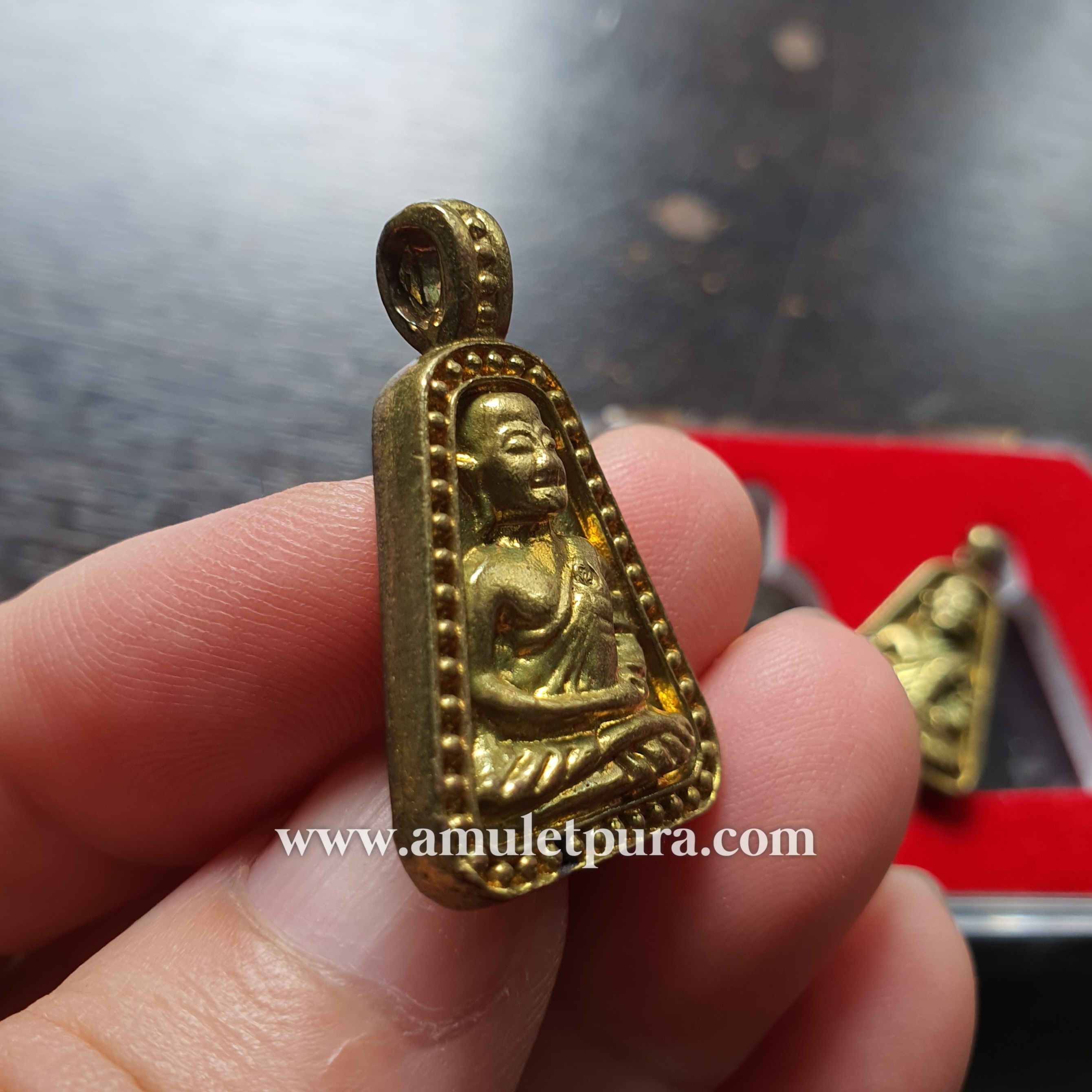 หลวงพ่อเงิน วัดบางคลาน (ชุดเหรียญจอบใหญ่-เล็ก เนื้อทองระฆัง) รุ่นรวยเงินล้าน ปี42 วัดบางคลาน จ.พิจิตร (ตอกโค้ด "เงิน" ที่สังฆาฏิ หมายเลข1456)