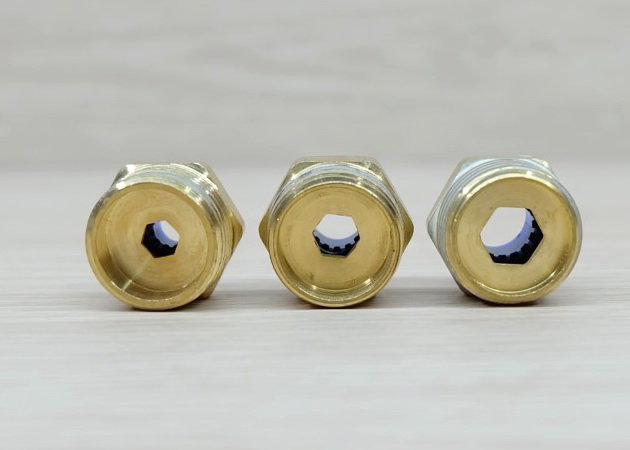 PC10-04: 10mm to 1/2BSP (20.5mm) Pneumatic Fittings Brass Quick Connectors