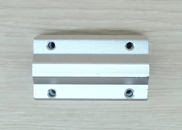 SCS10LUU Linear Ball Bearing Block 10mm