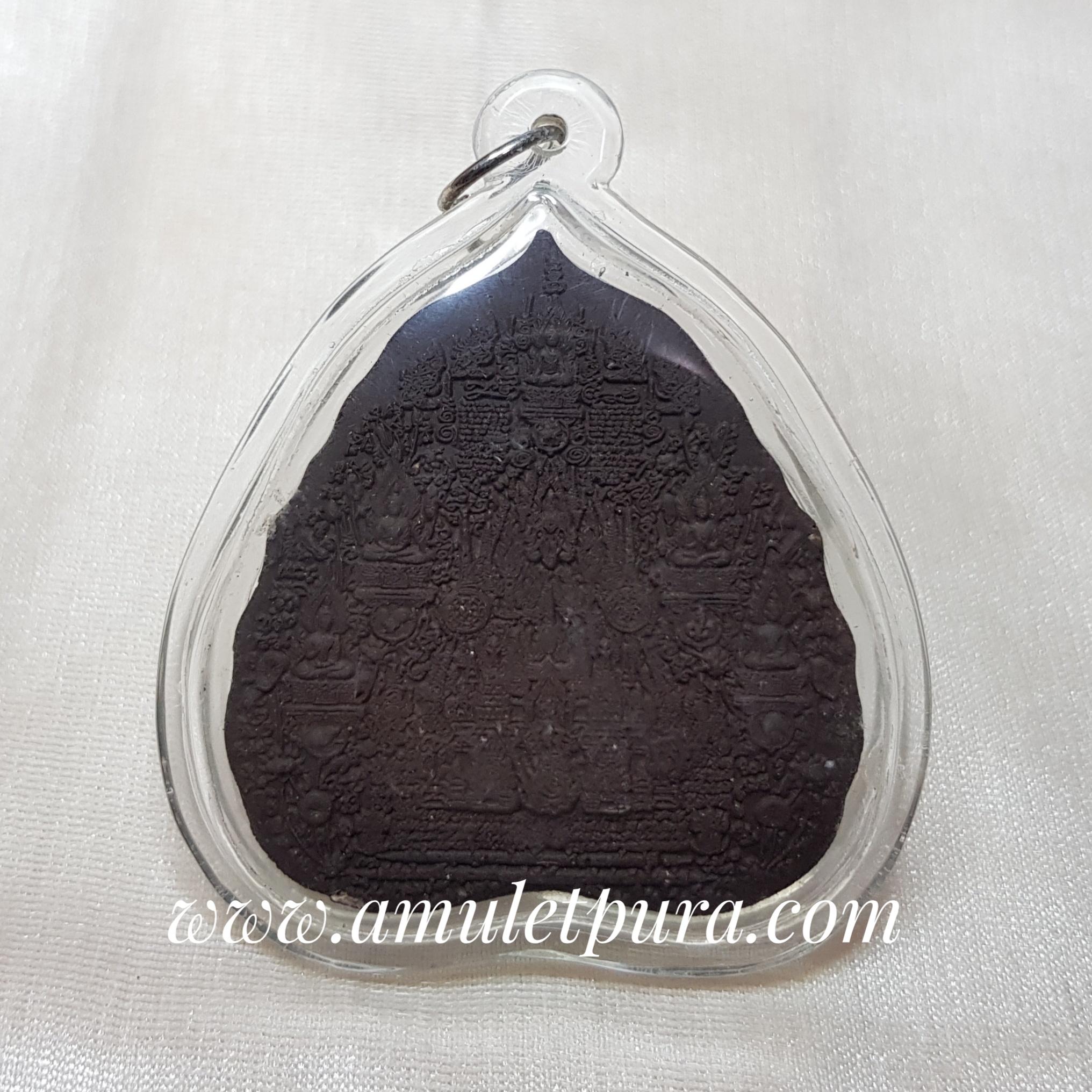 พระพุทธนิมิตพิชิตมาร หลังพระเจ้า ๕ พระองค์ หลวงปู่จันทร์หอมเสก ปี49 อ.หม่อม นิรนาม ไตรภูมิ(พร้อมเลี่ยมกันน้ำ)