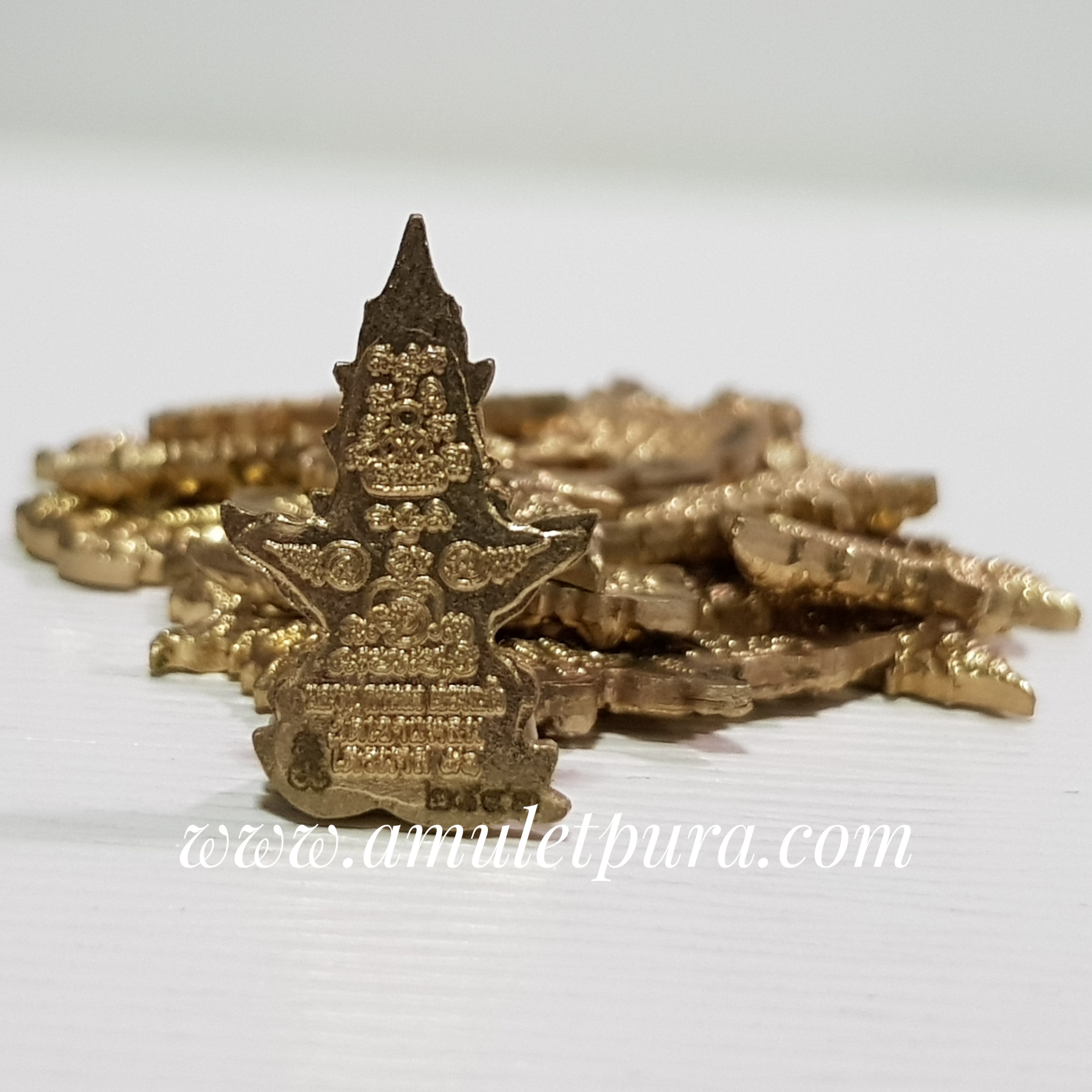 ปรกท้าวเวสสุวรรณหน้ายักษ์(อัลปาก้า)รุ่นเขี้ยวแก้วประกาศิต ไตรมาส 2551 หลวงปู่กาหลง วัดเขาแหลม จ.สระแก้ว(ตอกโค้ดและหมายเลขกำกับ)