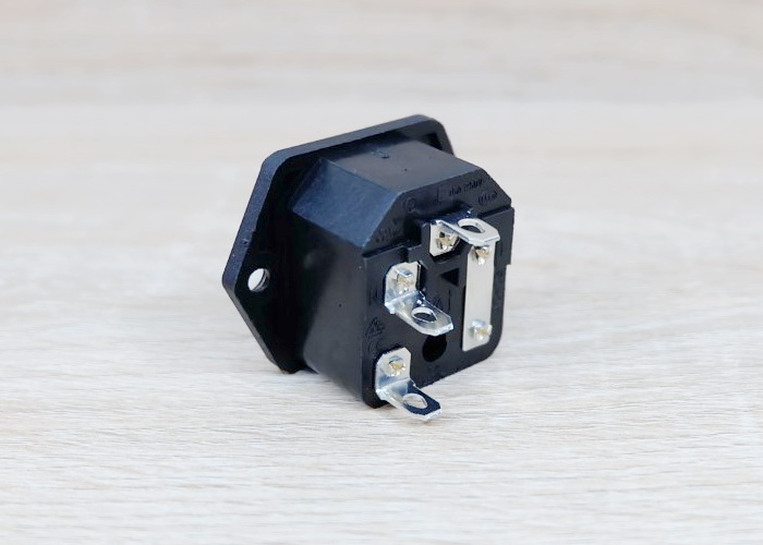AC-03 Male Power Plug 3 Pin AC250V พร้อมฟิวส์ 10A