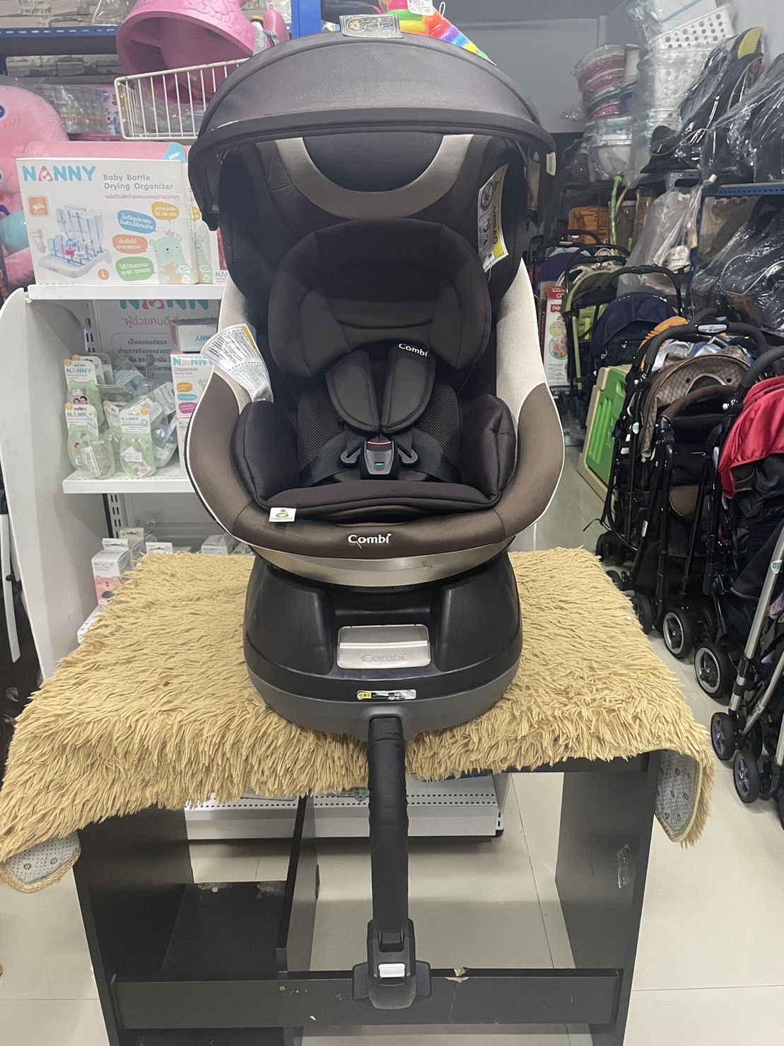 Combi คาร์ซีท Combi Cradling 360 (Neoroom) มาพร้อมซัพพอตแท้ครบชุด สภาพสวย 88%