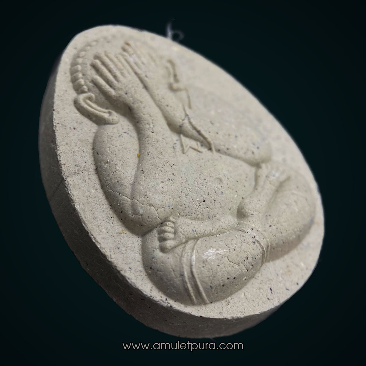 พระปิดตาจัมโบ้ (พิมพ์ใหญ่ เนื้อขาว) พระอาจารย์ต้อม วัดท่าสะแบง กฐิน66 ที่ระฤกบุญผ้าป่า ปี67 วัดห้วยน้ำโจน จ.พิจิตร (ปั้มตรายาง)