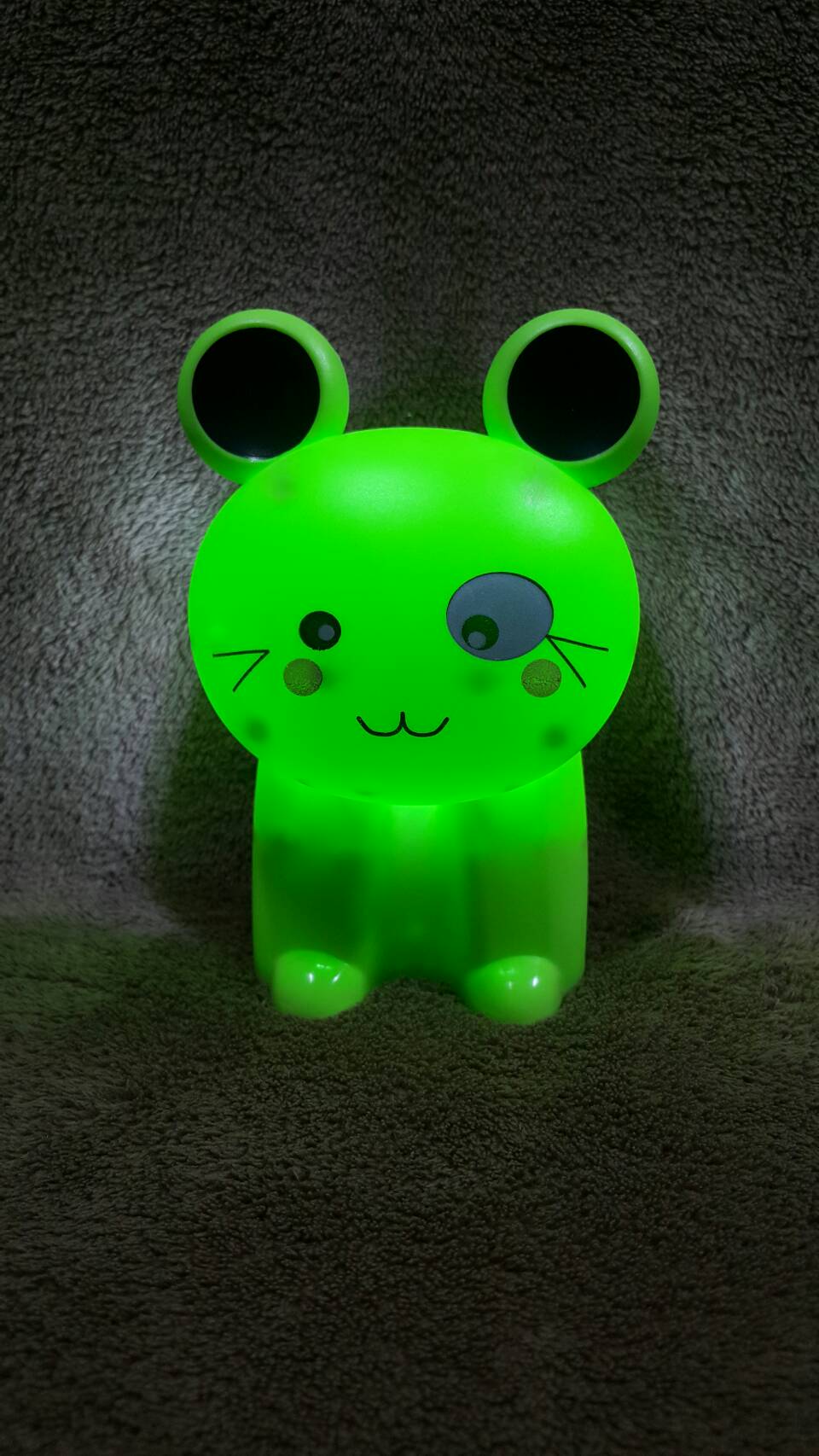 โคมไฟ led มีถ่านชาร์จในตัว สีเขียว