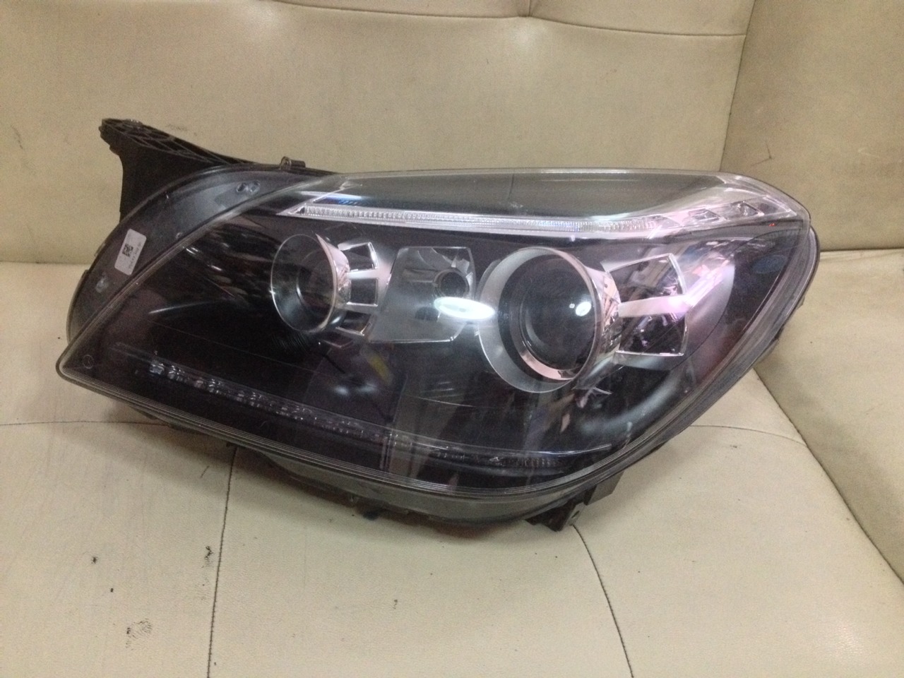 เสื้อไฟหน้า BENZ SPORTS SLK R172 XENON โคมดำ