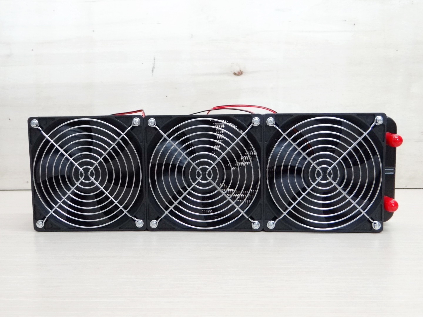 360mm (หัวจุก 10mm) Aluminum Radiator Water Cooling 18 Tube Heat Exchanger + 3 Fan 12V DC