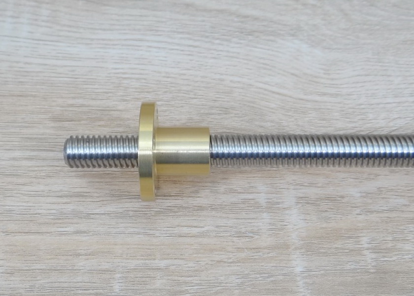 T12 Lead Screw Dia 12mm ยาว 1000mm (Lead 4mm) + Copper Nut